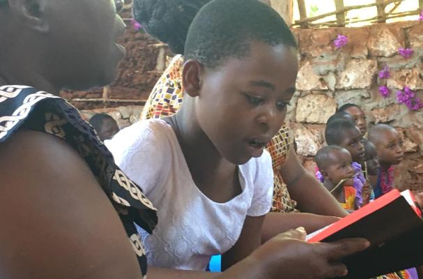 Child with Bible translation